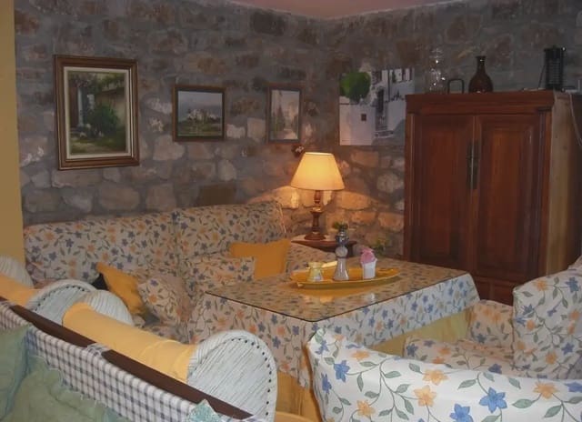 3 slaapkamer Huis te koop in Villaluenga del Rosario - € 260.000 (Ref: 10016387)