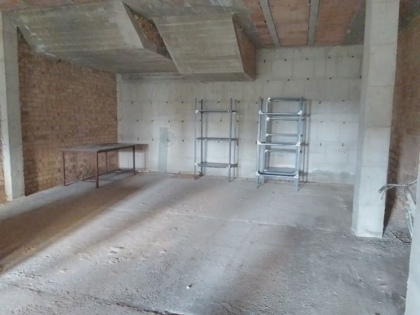 Commercial for sale in Ubrique - € 60,000 (Ref: 10016388)