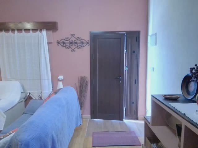 5 slaapkamer Huis te koop in Villaluenga del Rosario - € 120.000 (Ref: 10016389)