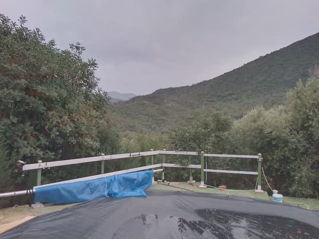 2 soveværelse Finca/Landehus til salg i El Bosque med swimmingpool - € 105.000 (Ref: 10016393)