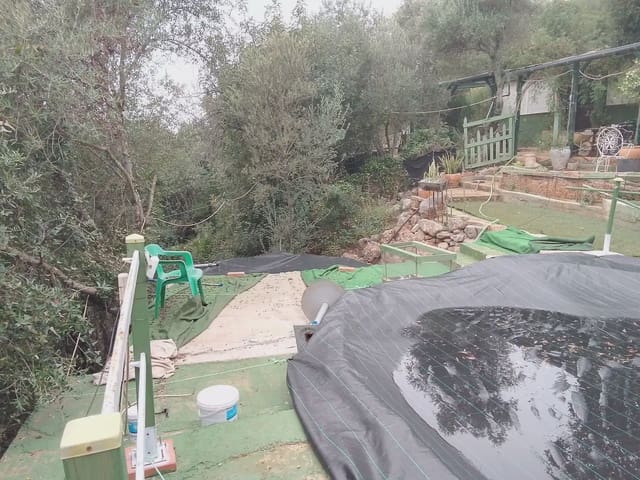 2 soveværelse Finca/Landehus til salg i El Bosque med swimmingpool - € 105.000 (Ref: 10016393)