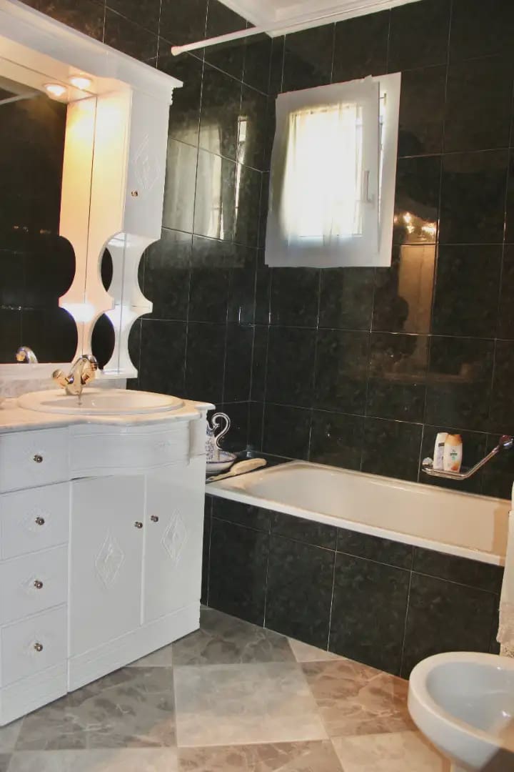 4 soveværelse Finca/Landehus til salg i Benaocaz med swimmingpool - € 360.000 (Ref: 10016396)