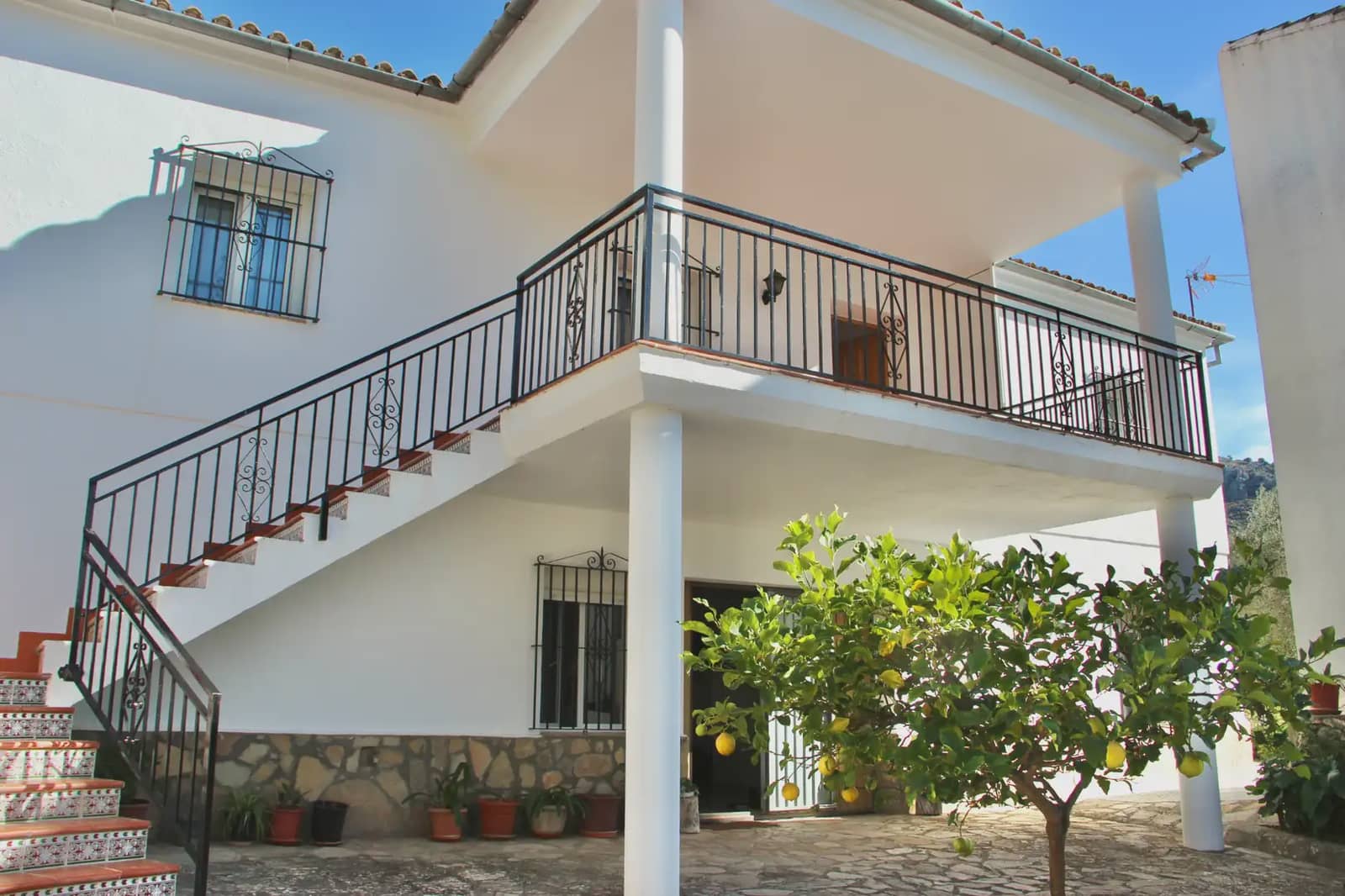 4 soveværelse Finca/Landehus til salg i Benaocaz med swimmingpool - € 360.000 (Ref: 10016396)