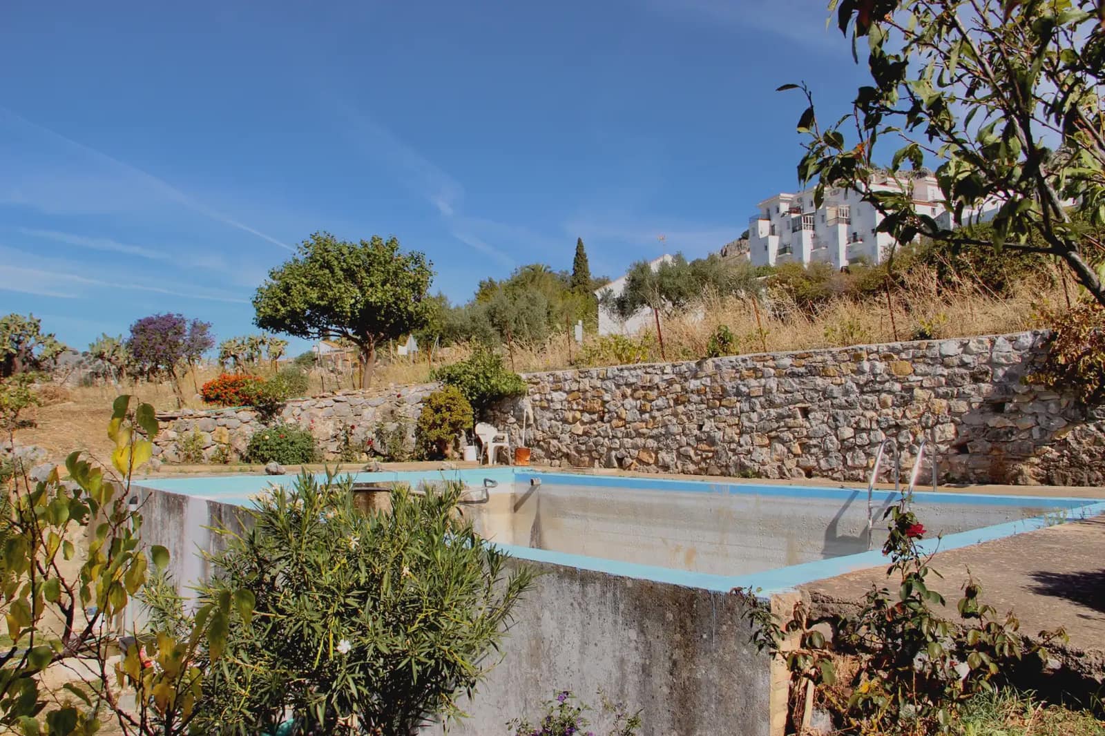 4 soveværelse Finca/Landehus til salg i Benaocaz med swimmingpool - € 360.000 (Ref: 10016396)