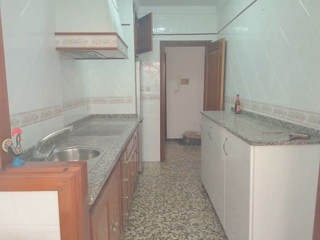 3 chambre Appartement à vendre à Ubrique - 125 000 € (Ref: 10016398)