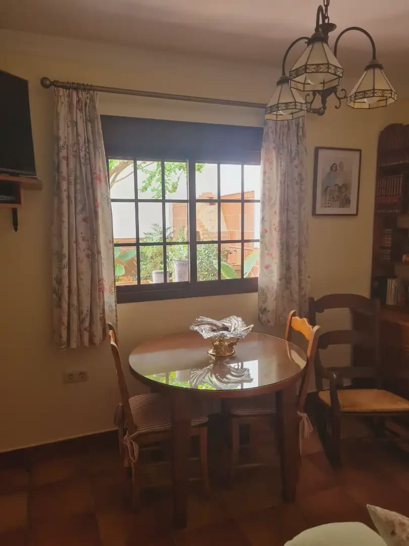 5 soveværelse Byhus til salg i El Bosque med garage - € 320.000 (Ref: 10016402)
