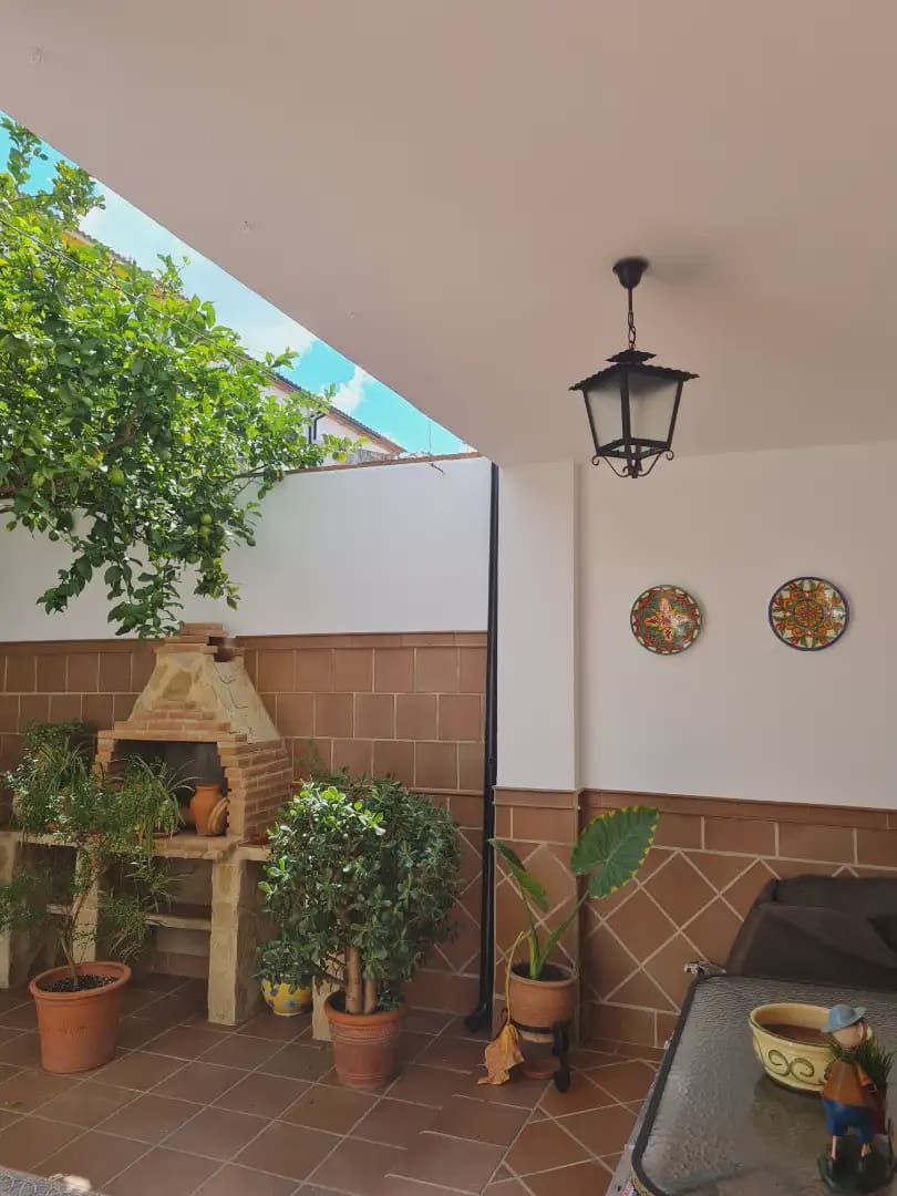 5 soveværelse Byhus til salg i El Bosque med garage - € 320.000 (Ref: 10016402)