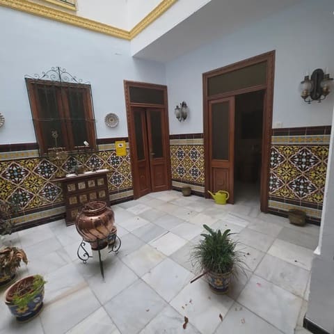 8 chambre Villa/Maison Semi-Mitoyenne à vendre à Ubrique - 350 000 € (Ref: 10016403)