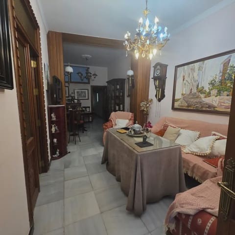 8 chambre Villa/Maison Semi-Mitoyenne à vendre à Ubrique - 350 000 € (Ref: 10016403)