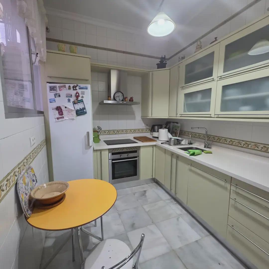 8 chambre Villa/Maison Semi-Mitoyenne à vendre à Ubrique - 350 000 € (Ref: 10016403)