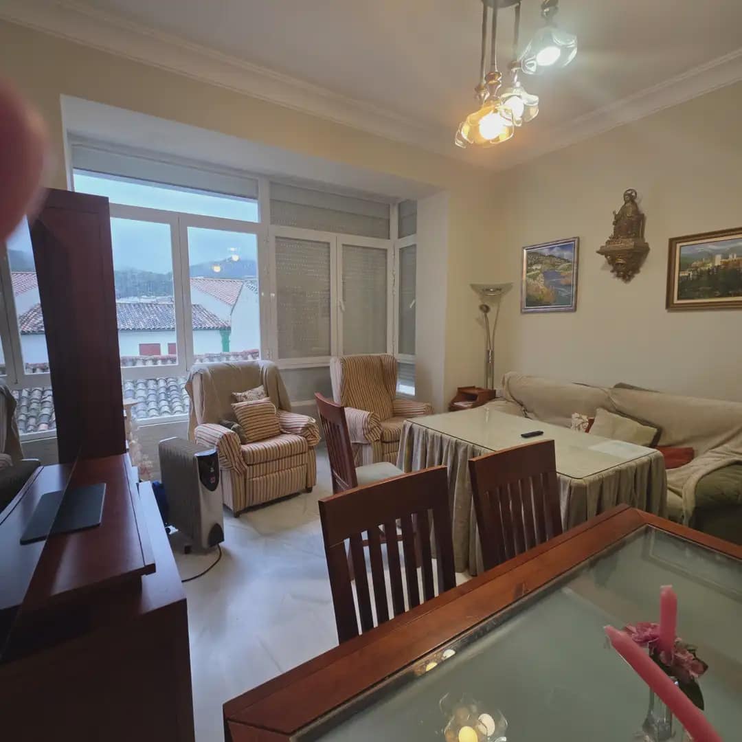 8 chambre Villa/Maison Semi-Mitoyenne à vendre à Ubrique - 350 000 € (Ref: 10016403)