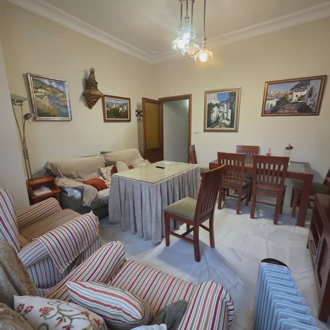 8 chambre Villa/Maison Semi-Mitoyenne à vendre à Ubrique - 350 000 € (Ref: 10016403)