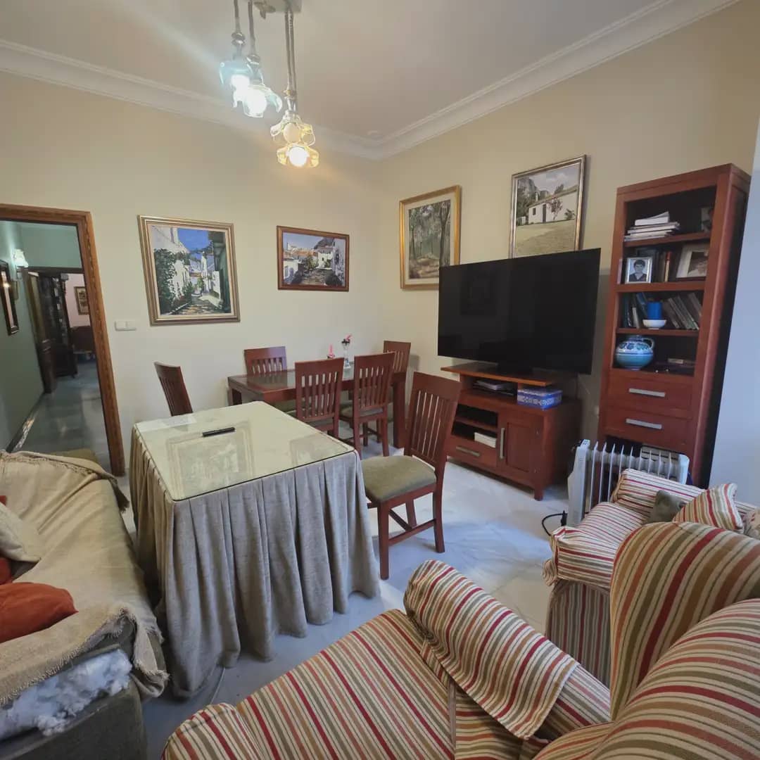 8 chambre Villa/Maison Semi-Mitoyenne à vendre à Ubrique - 350 000 € (Ref: 10016403)