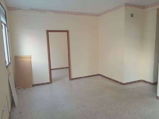 3 bedroom Flat for sale in Ubrique - € 85,000 (Ref: 10016404)