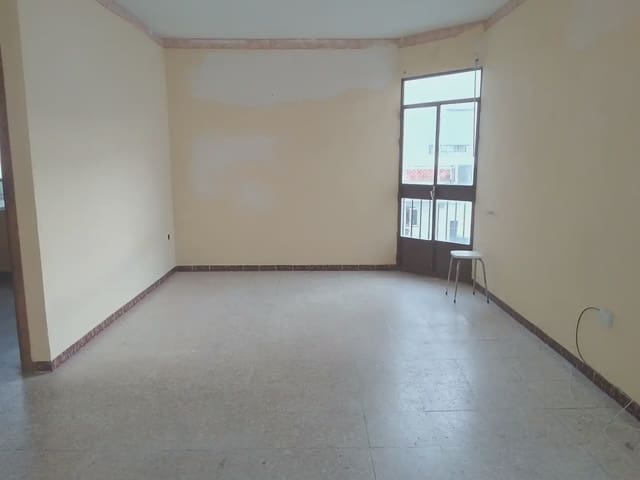 3 bedroom Flat for sale in Ubrique - € 85,000 (Ref: 10016404)