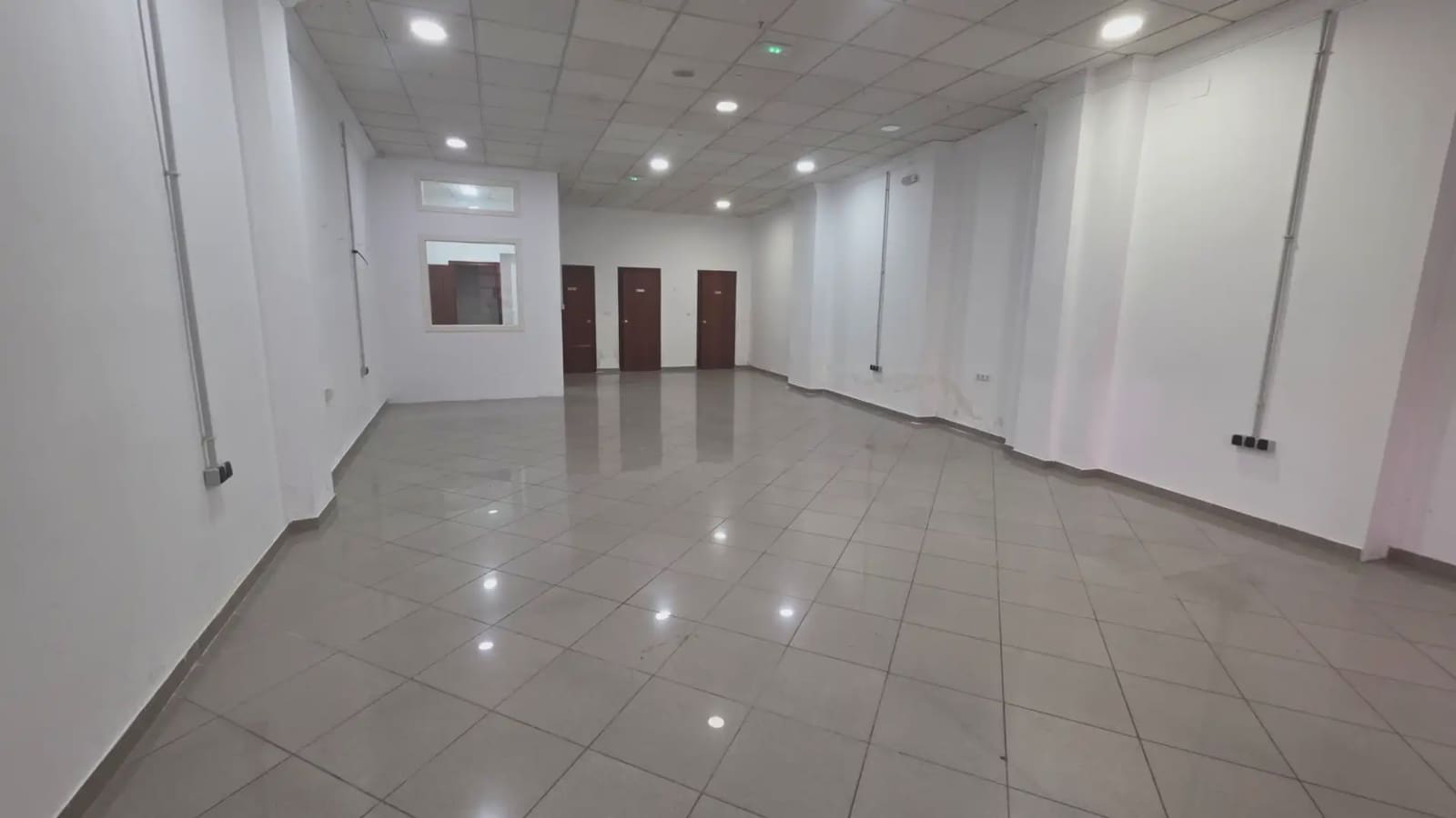 Commercial for sale in Ubrique - € 150,000 (Ref: 10016405)