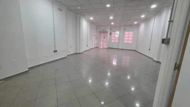 Commerciale in vendita in Ubrique - 150.000 € (Rif: 10016405)