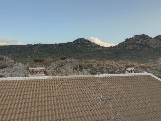 3 chambre Villa/Maison Mitoyenne à vendre à Villaluenga del Rosario - 125 000 € (Ref: 10016406)