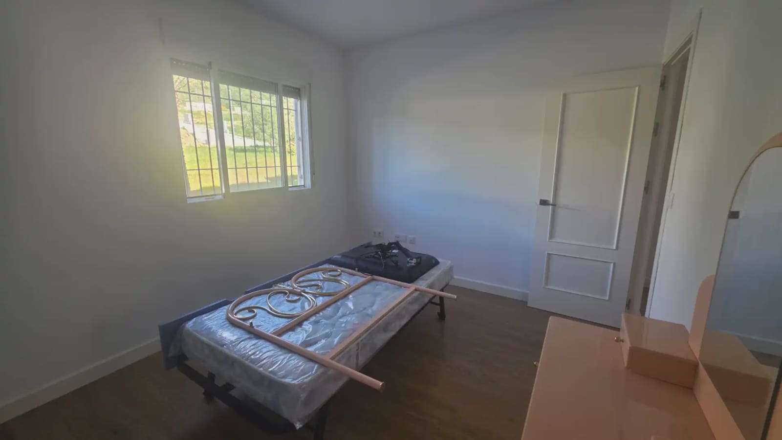 3 soverom Leilighet til salgs i Ubrique med garasje - € 99 000 (Ref: 10016415)