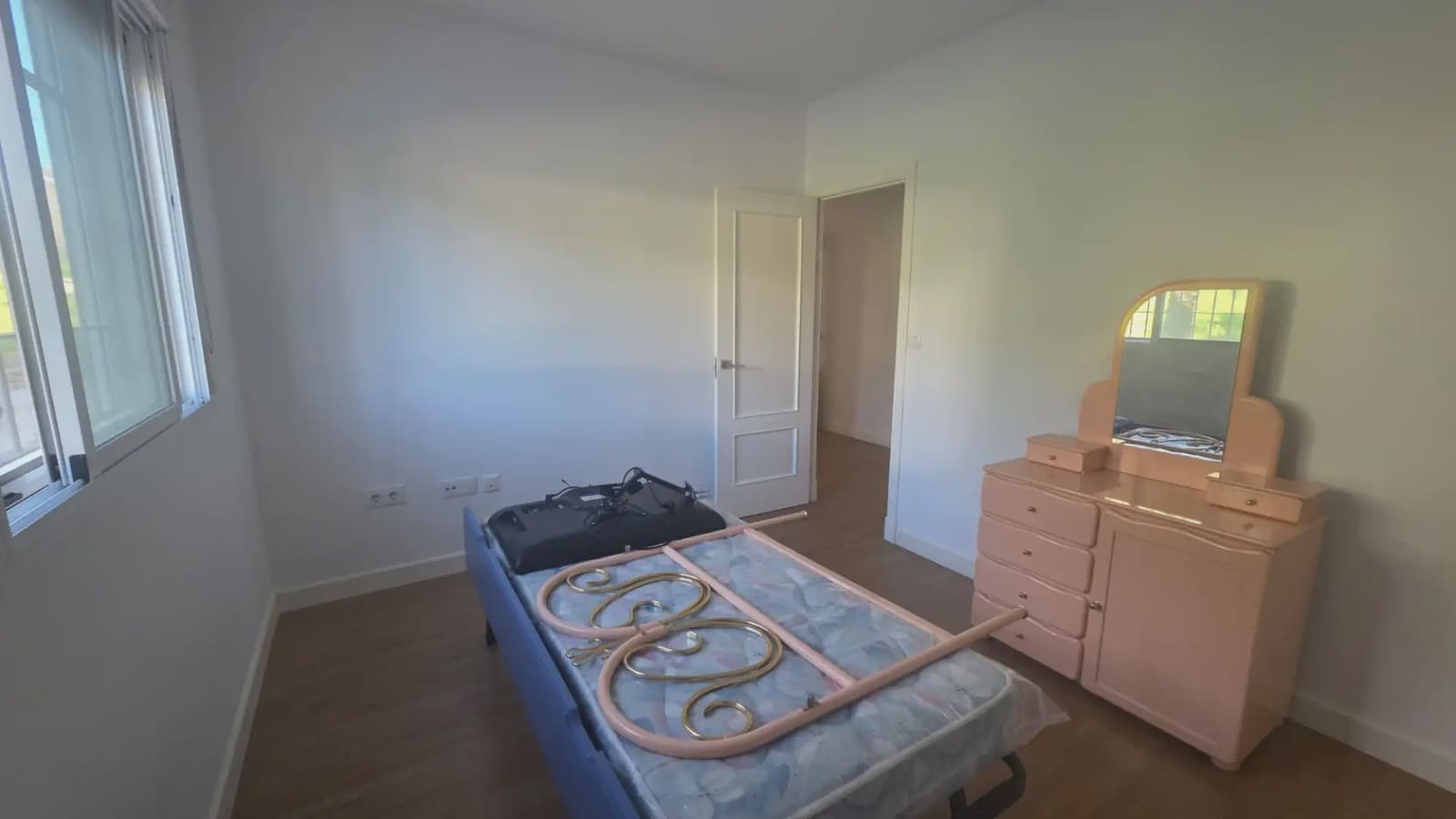 3 soverom Leilighet til salgs i Ubrique med garasje - € 99 000 (Ref: 10016415)