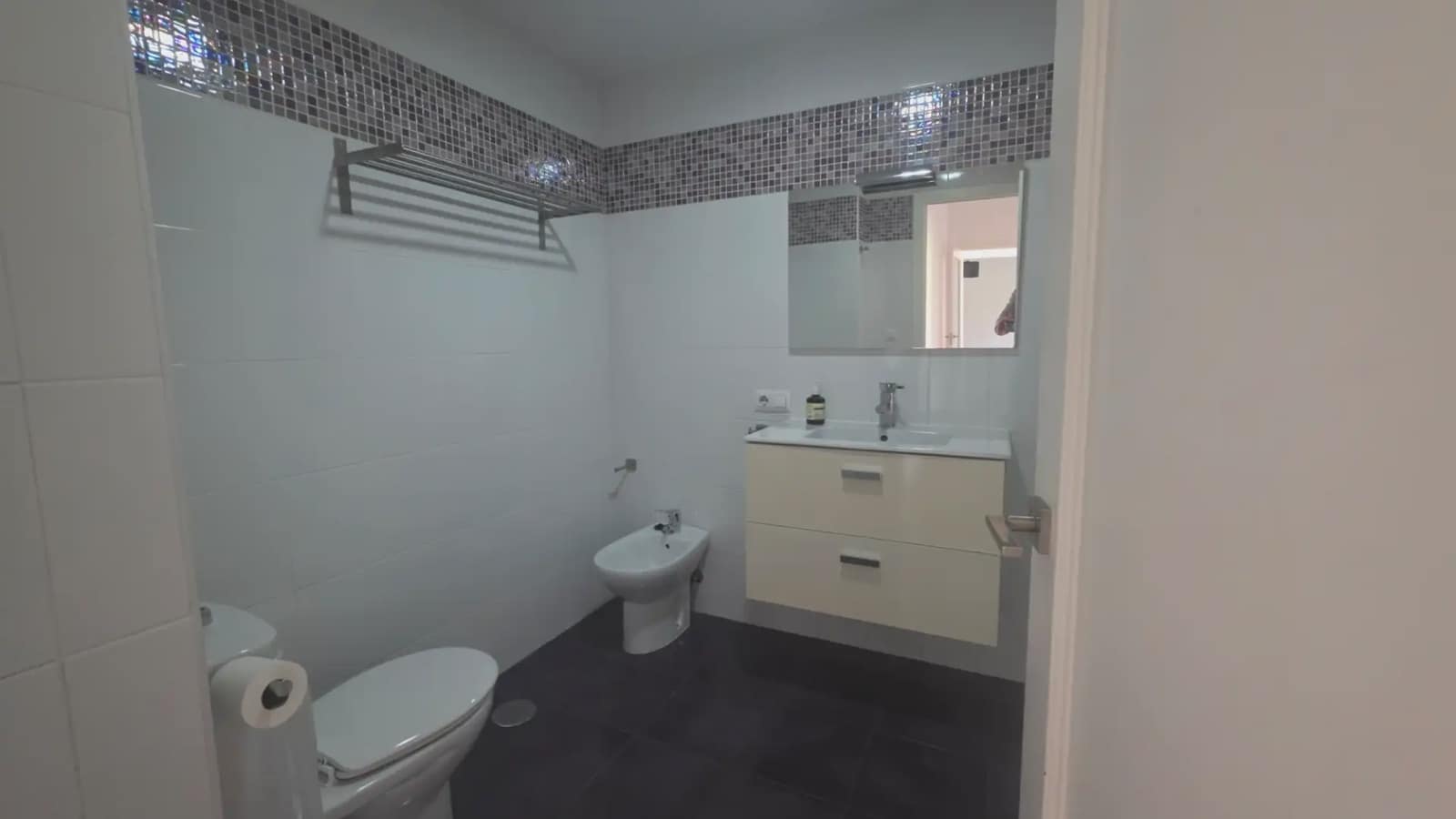 3 soverom Leilighet til salgs i Ubrique med garasje - € 99 000 (Ref: 10016415)