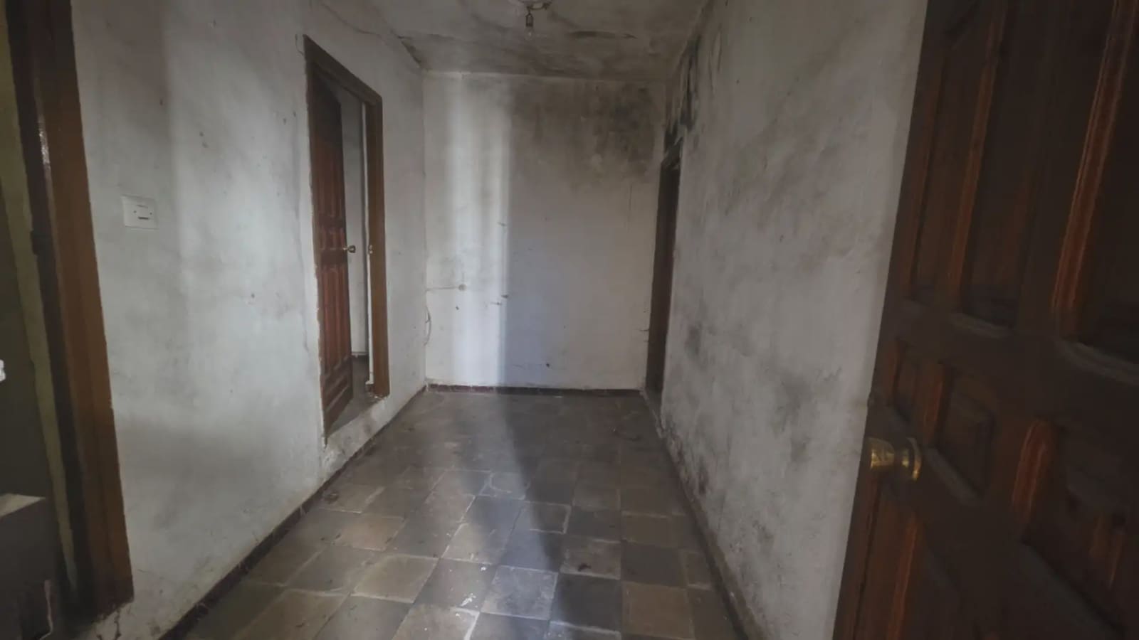 Byhus til salg i Ubrique - € 29.000 (Ref: 10016425)