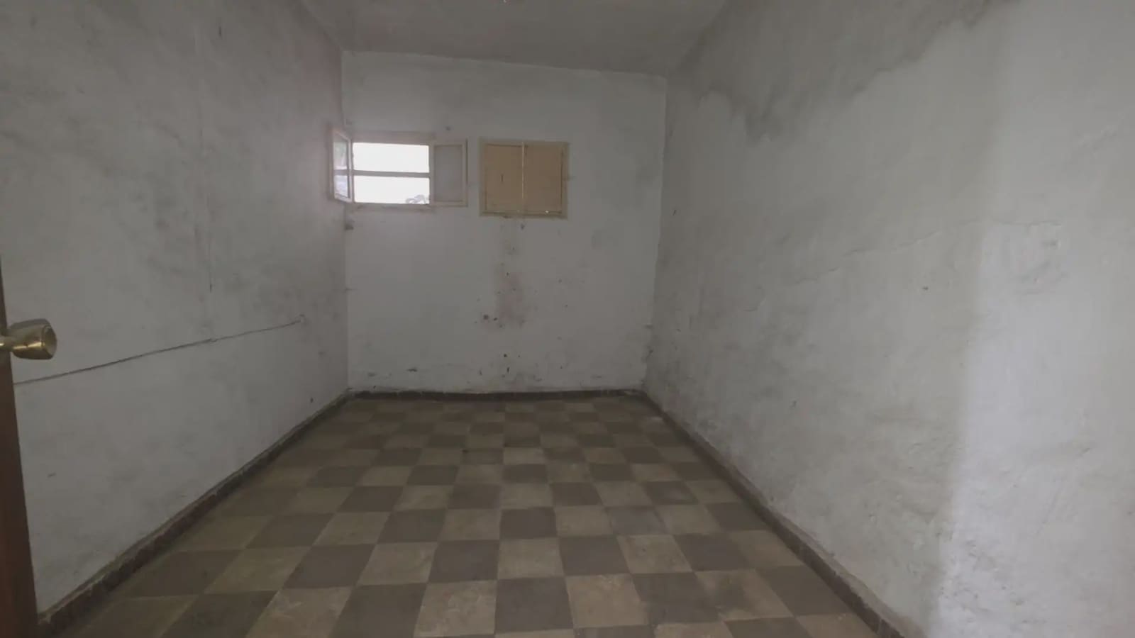 Byhus til salg i Ubrique - € 29.000 (Ref: 10016425)
