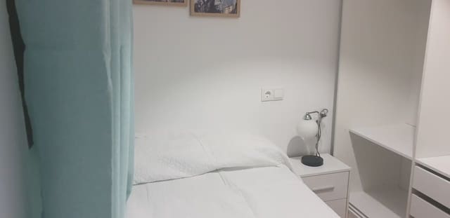 2 Zimmer Wohnung zu vermieten in Ubrique - 450 € (Ref: 10098855)