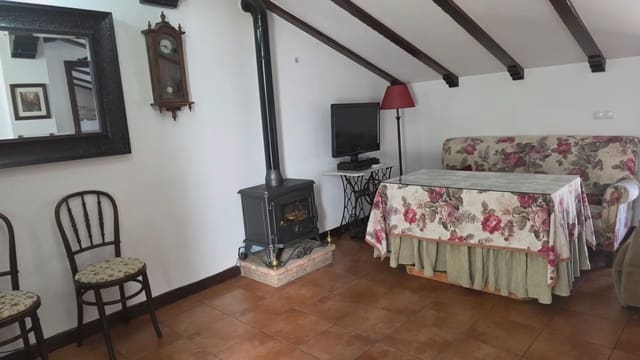 2 slaapkamer Huis te huur in Ubrique - € 500 (Ref: 10106506)
