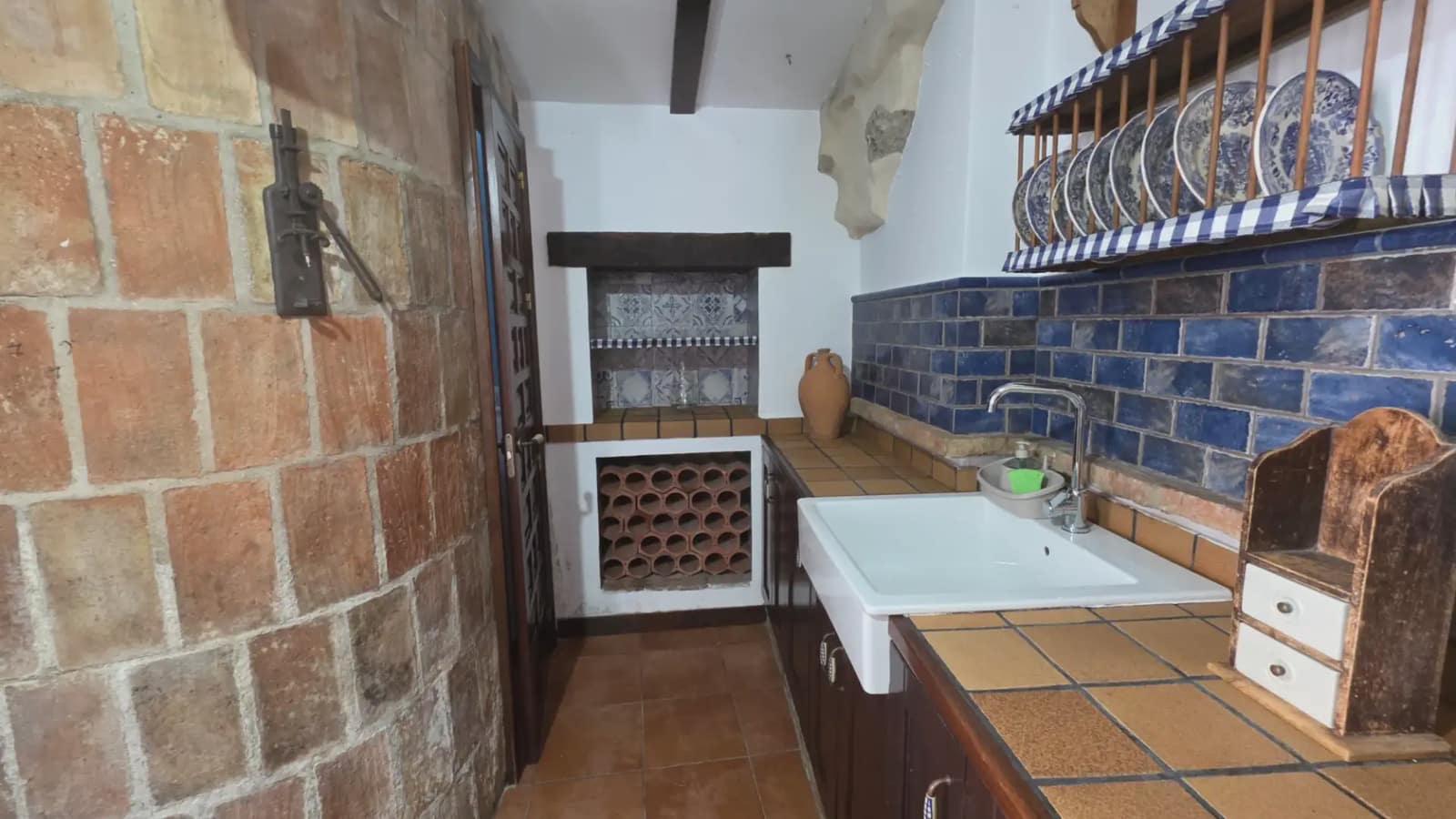 2 slaapkamer Huis te huur in Ubrique - € 500 (Ref: 10106506)