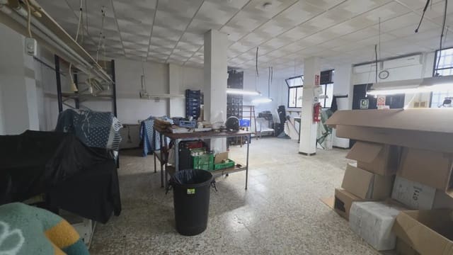 Local Commercial à vendre à Ubrique - 123 000 € (Ref: 10127325)