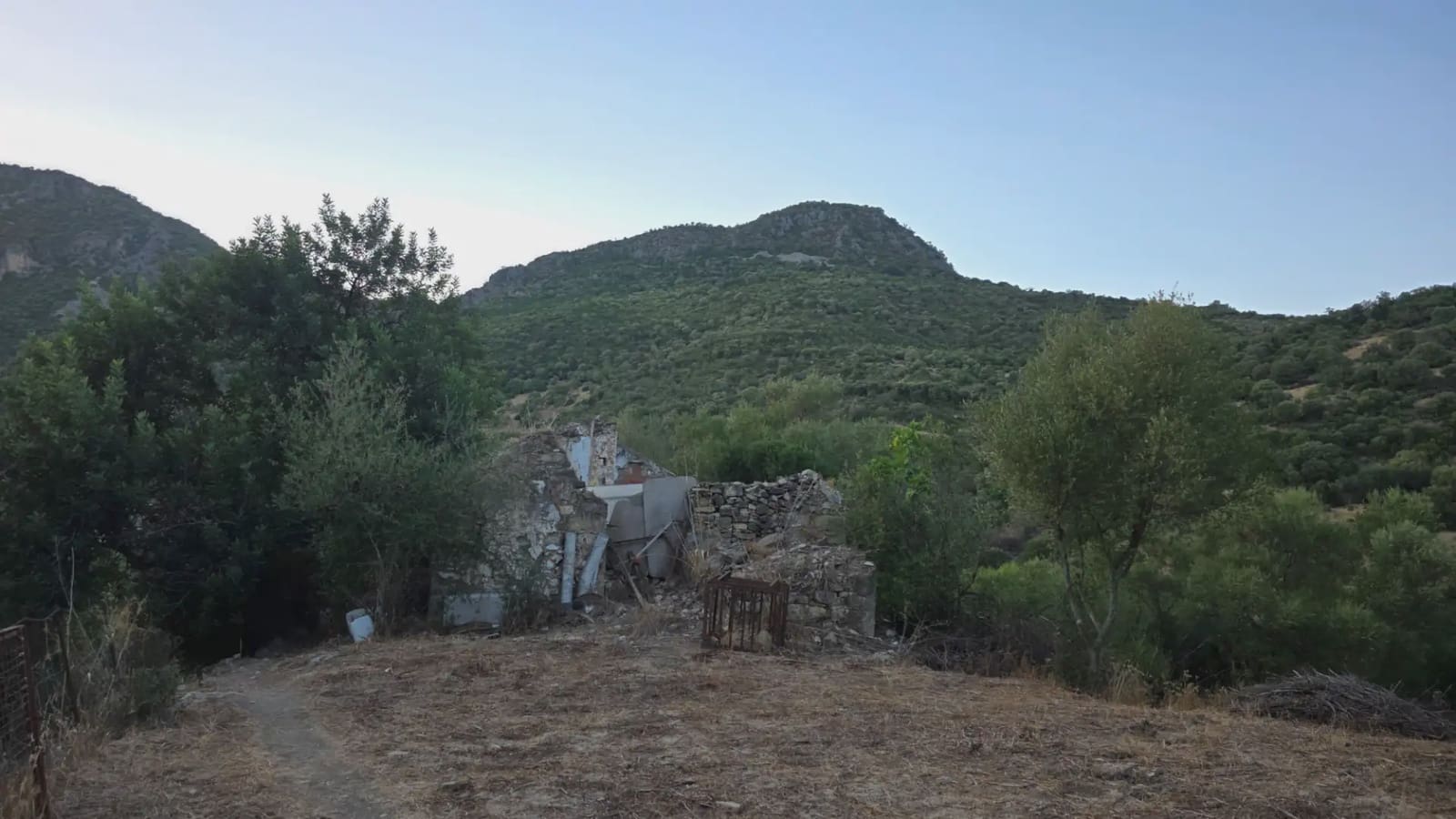 Terreno Não Urbanizado para venda em Ubrique - 125 000 € (Ref: 10130979)