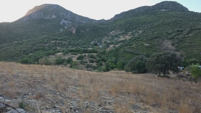 Terreno Não Urbanizado para venda em Ubrique - 125 000 € (Ref: 10130979)