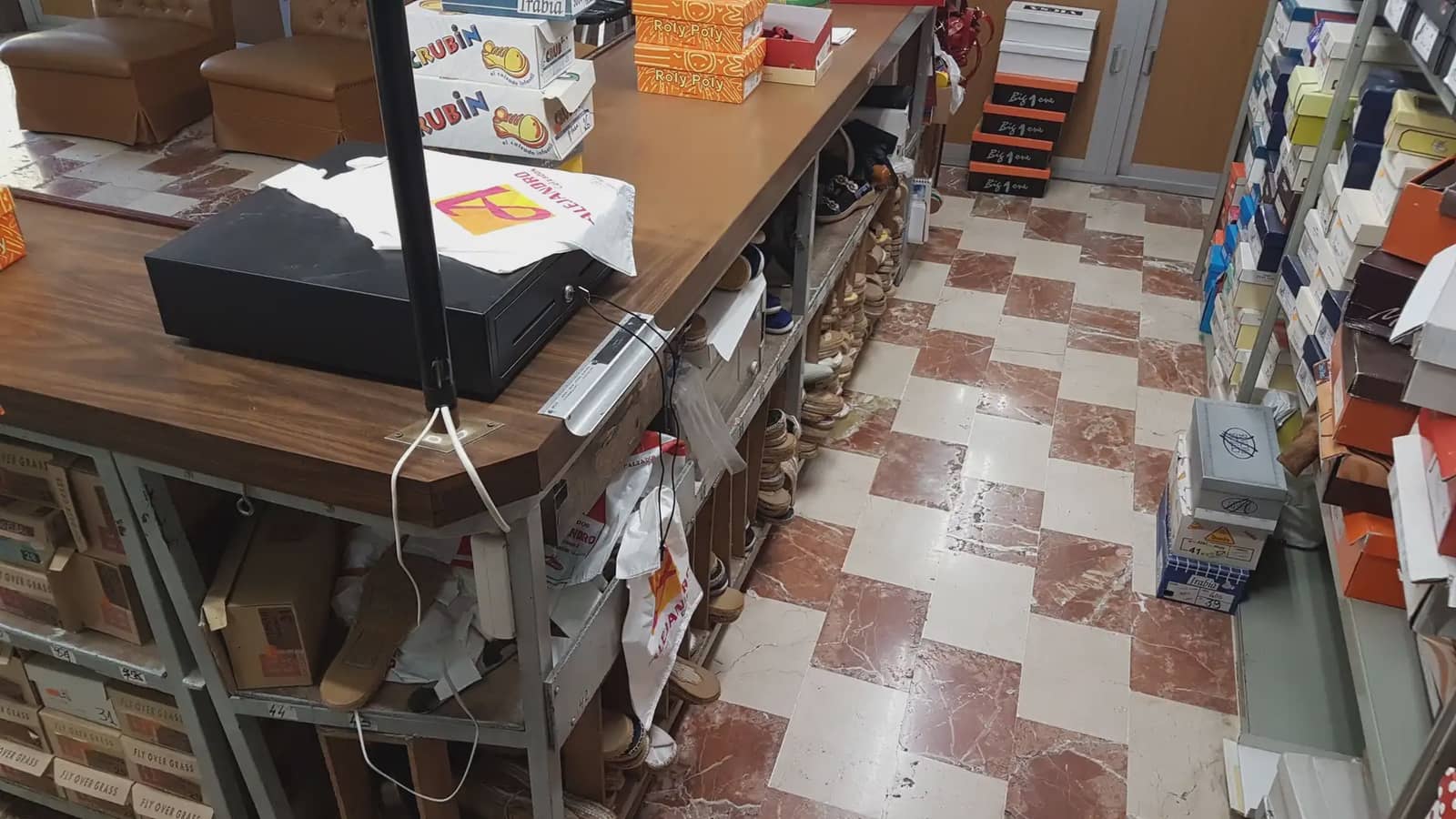 Kommersiell att hyra i Maracena - 700 € (Ref: 10045412)