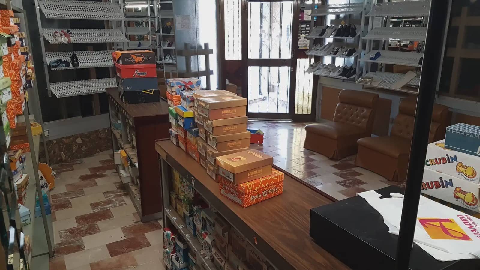 Kommersiell att hyra i Maracena - 700 € (Ref: 10045412)