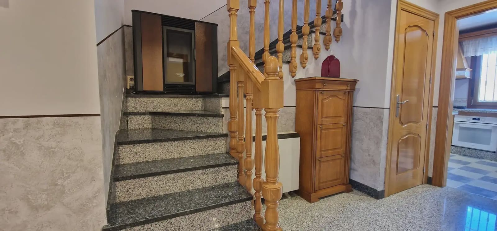 3 makuuhuone Omakotitalo myytävänä paikassa Vegas del Genil mukana uima-altaan 
autotalli - 300 000 € (Ref: 10045413)