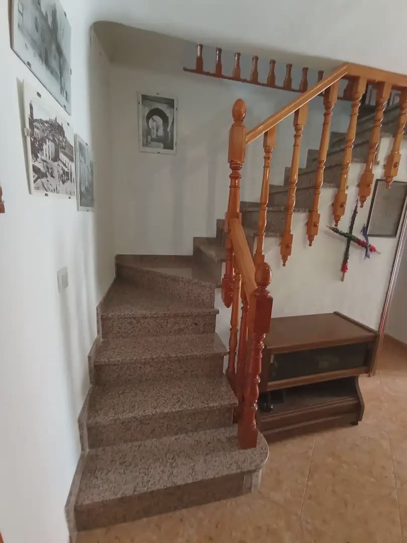 3 bedroom Townhouse for sale in Noalejo with garage - € 140,000 (Ref: 10045417)