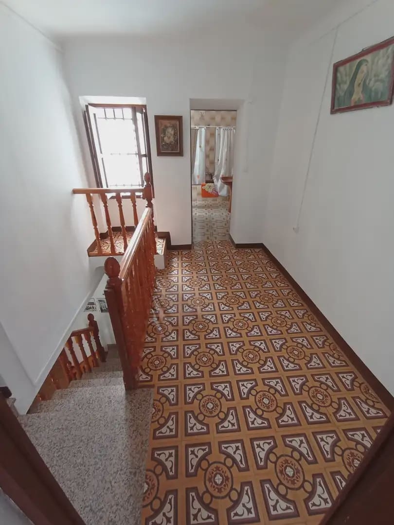 3 bedroom Townhouse for sale in Noalejo with garage - € 140,000 (Ref: 10045417)