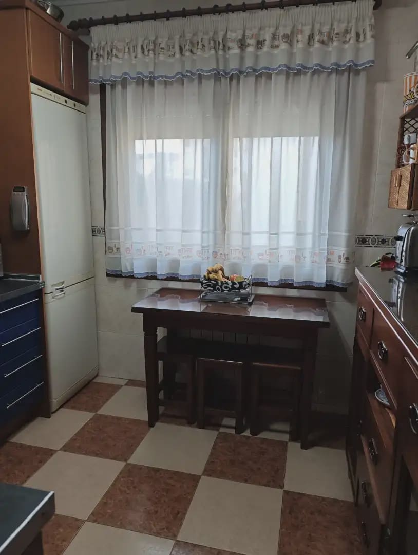 4 bedroom Flat for sale in Baza - € 95,000 (Ref: 10045418)