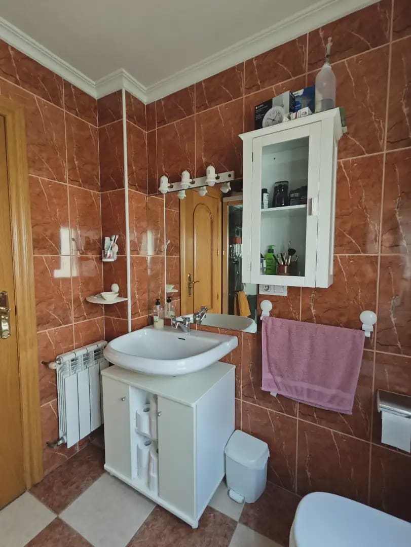 4 bedroom Flat for sale in Baza - € 95,000 (Ref: 10045418)
