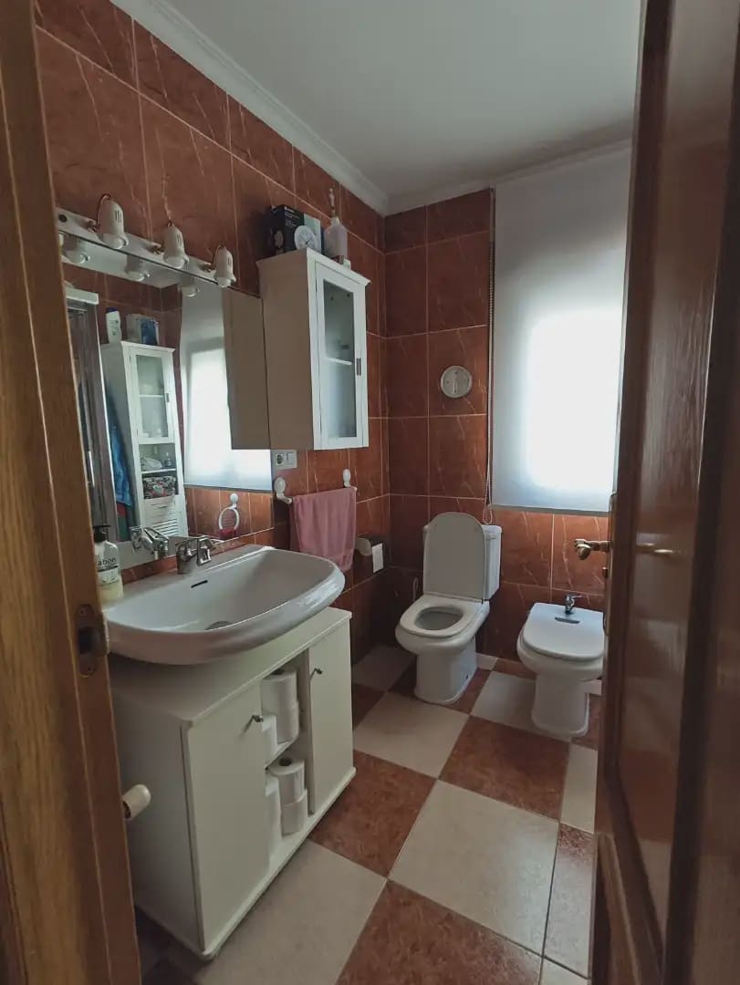 4 bedroom Flat for sale in Baza - € 95,000 (Ref: 10045418)