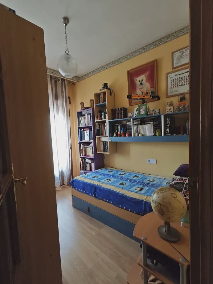 4 bedroom Flat for sale in Baza - € 95,000 (Ref: 10045418)