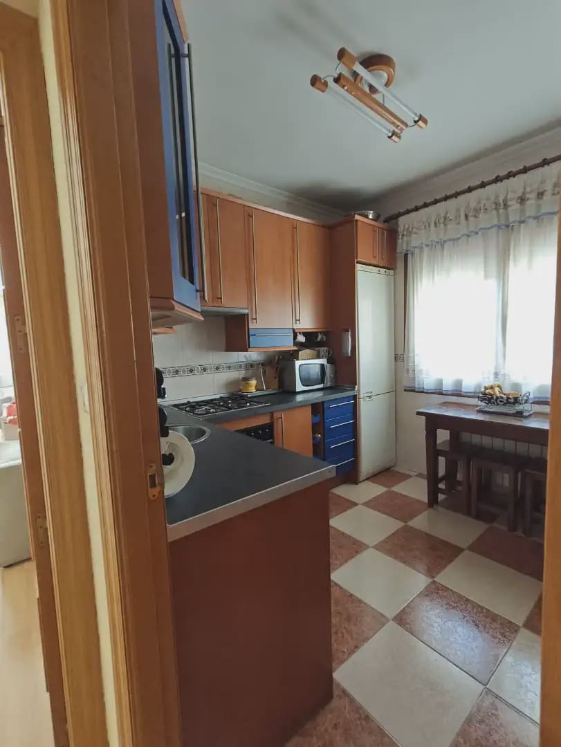 4 bedroom Flat for sale in Baza - € 95,000 (Ref: 10045418)
