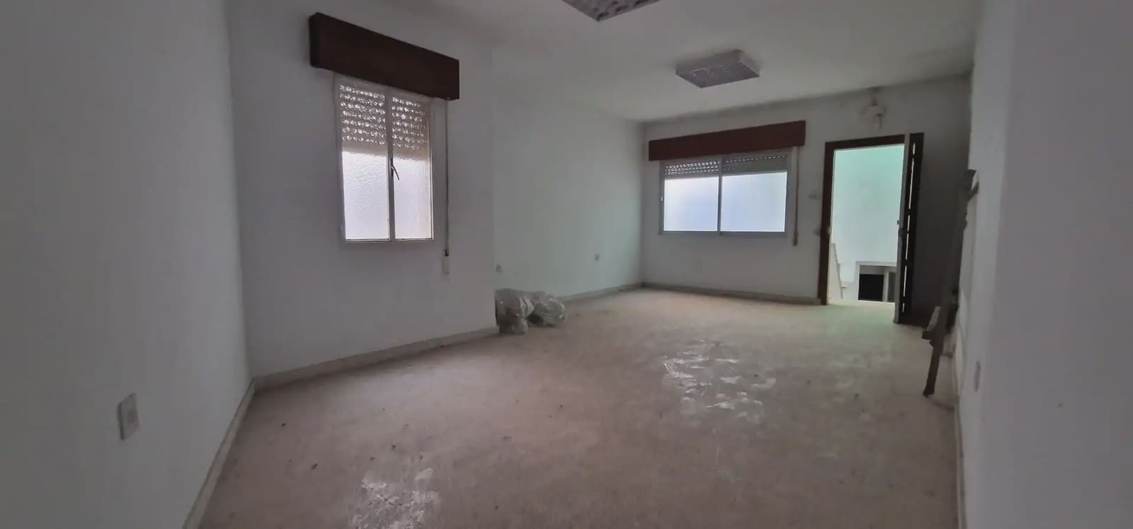 Commercial for sale in Maracena - € 120,000 (Ref: 10045420)