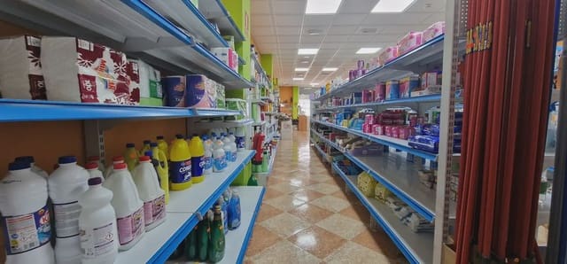 Commerciale in vendita in Maracena - 185.000 € (Rif: 10045421)