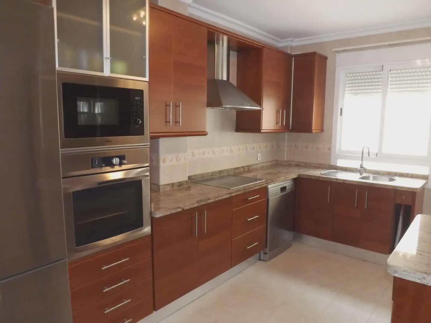 3 sypialnia Penthouse na sprzedaż w Maracena z garażem - 290 000 € (Ref: 10045432)