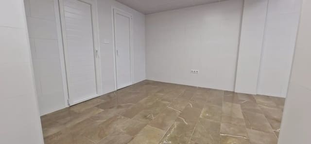 Gewerbe zu vermieten in Cerrillo de Maracena - Periodistas, Granada Stadt - 375 € (Ref: 10045433)