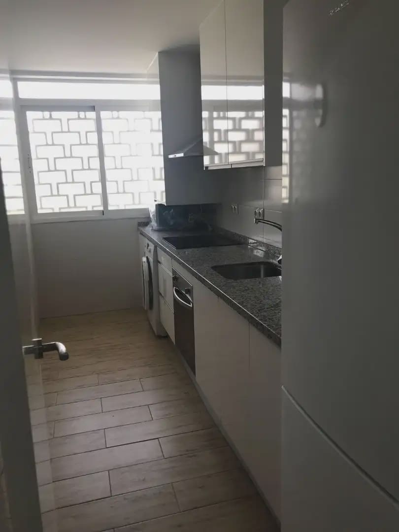 3 sovrum Lägenhet till salu i Granada stad med garage - 78 000 € (Ref: 10045440)