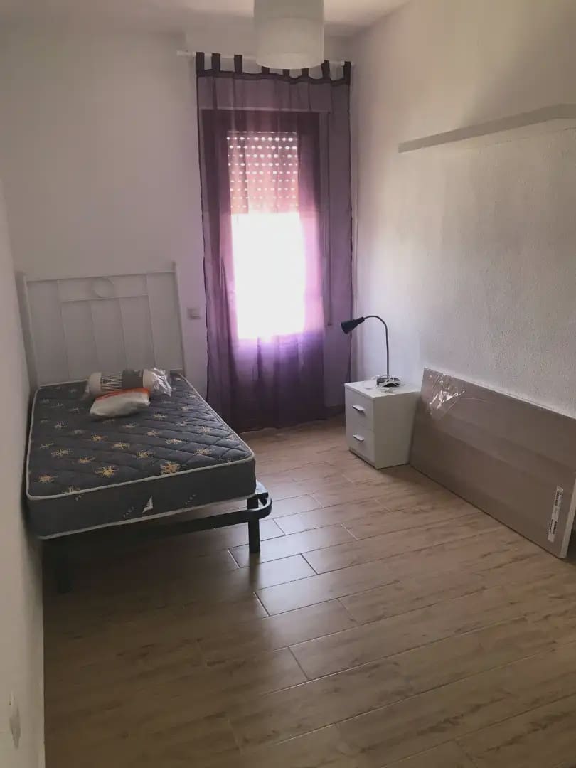 3 sovrum Lägenhet till salu i Granada stad med garage - 78 000 € (Ref: 10045440)