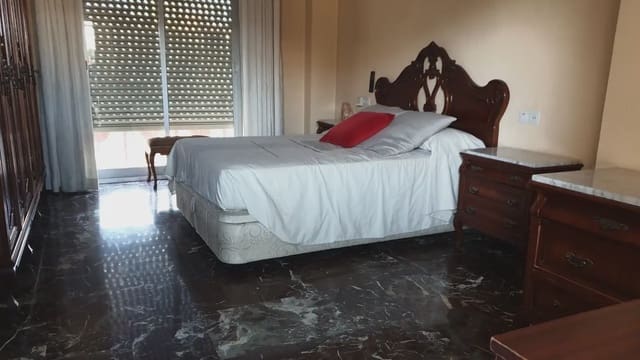 4 sypialnia Mieszkanie na sprzedaż w Maracena - 179 900 € (Ref: 10045445)